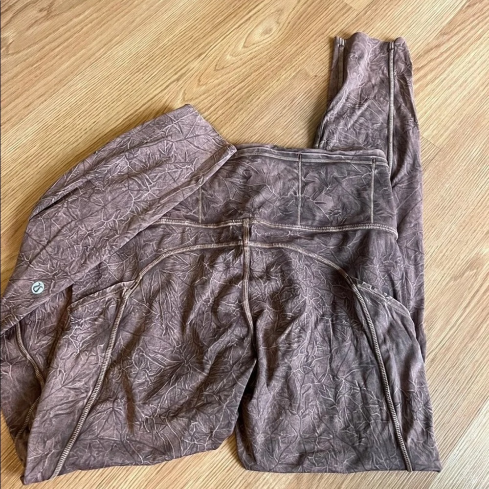 Lululemon leggings